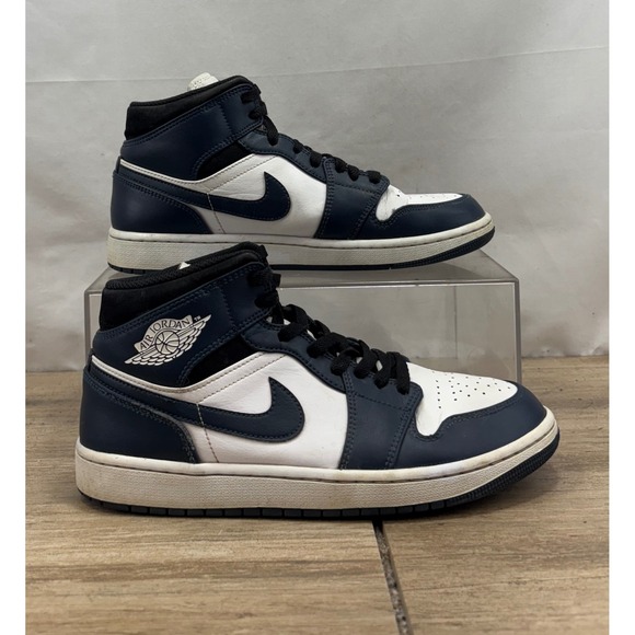 Air Jordan 1 Mid White Navy Blue Basketball Shoes Sneakers Mens Size 9 - Picture 1 of 10